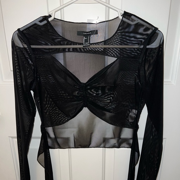 Mesh/sheer top - Picture 1 of 3
